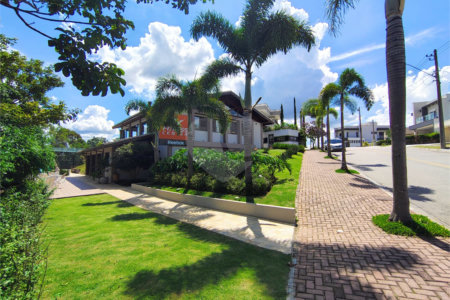 Casa à venda com 5 quartos, sendo 2 suítes, no condomínio Terras de Jundiaí, Jundiaí - SP