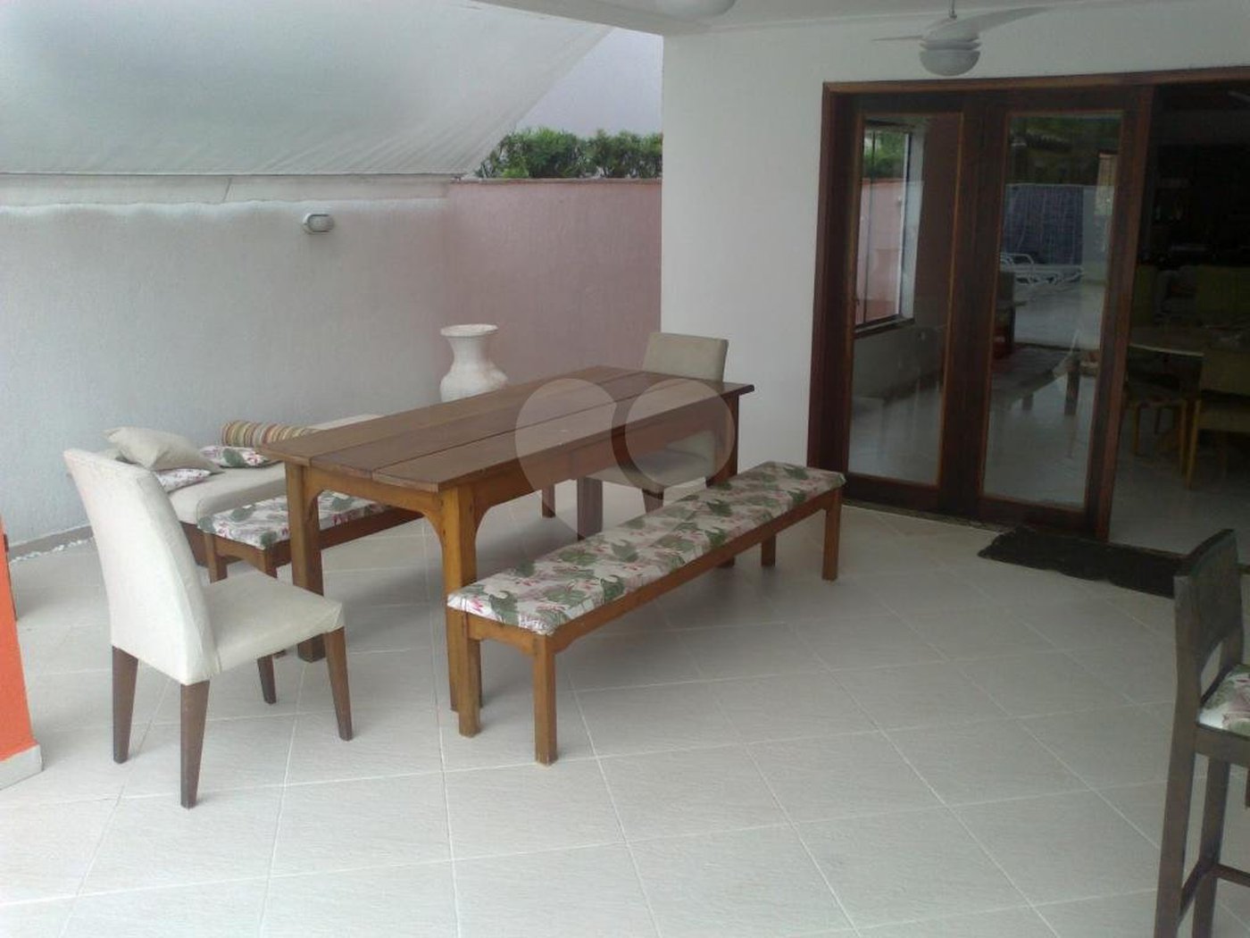 Sobrado à venda com 5 suítes em Enseada, Bertioga, SP