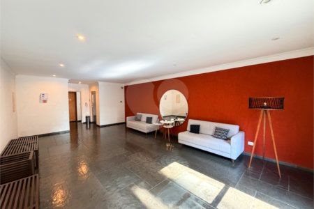 Apartamento à venda com 3 quartos, sendo 1 suíte, em Alto da Boa Vista, São Paulo, SP
