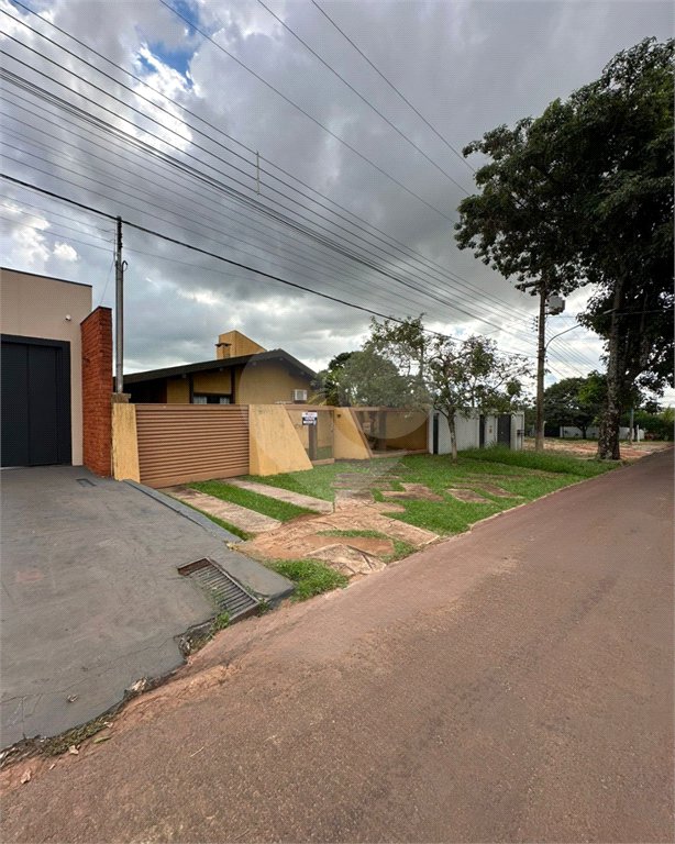Casa à venda com 3 quartos, sendo 1 suíte, em Portal do Morumbi, Ponta Porã, MS