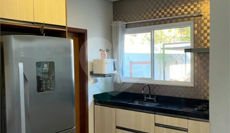 Casa à venda com 3 suítes no condomínio Jardim Residencial Alto de Itaici, Indaiatuba - SP