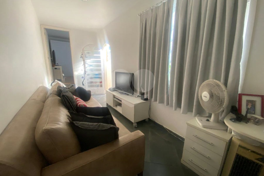 Casa à venda com 4 quartos, sendo 2 suítes, em Parada Inglesa, São Paulo, SP
