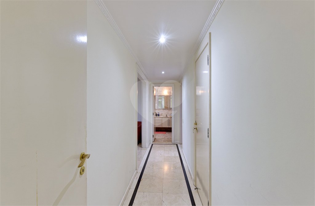 Apartamento à venda com 4 suítes em Jardim Marajoara, São Paulo, SP