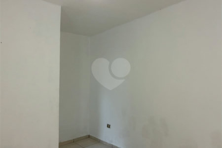 Casa à venda com 3 quartos, sendo 1 suíte,  em Vila Figueira, Suzano, SP