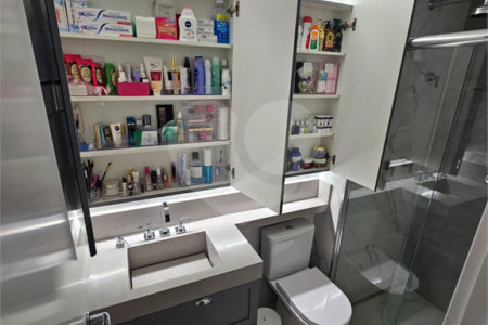 Apartamento à venda com 3 quartos, sendo 1 suíte,  em Brás, São Paulo, SP