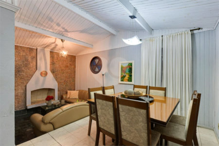 Casa à venda com 3 quartos, sendo 1 suíte, em Guarapiranga, São Paulo, SP