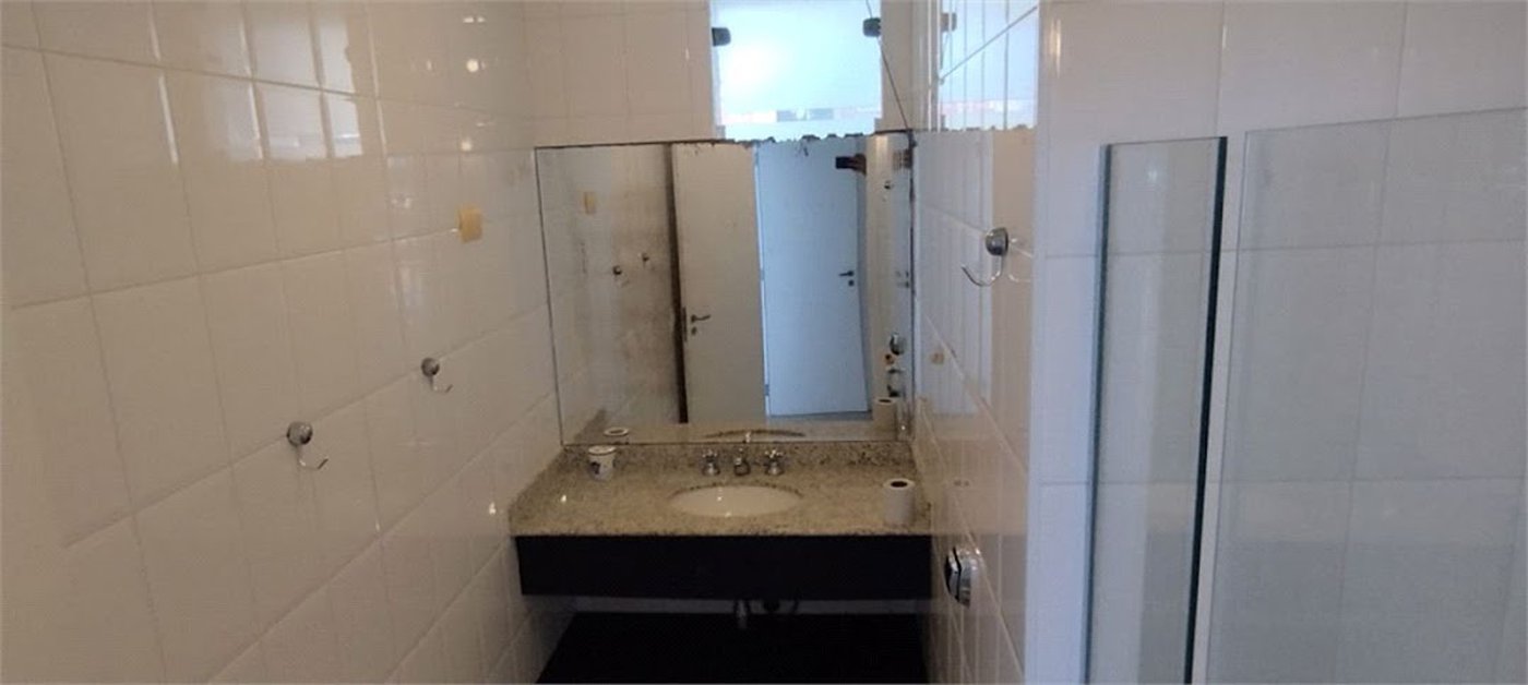 Apartamento Residencial à venda, Pitangueiras, Guarujá - AP0444.