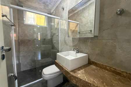 Casa Térrea à venda com 3 quartos, sendo 1 suíte, em Alto da Boa Vista, São Paulo, SP