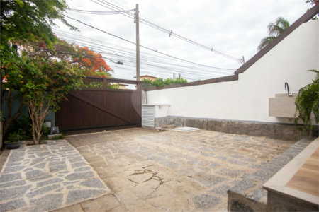 Casa à venda com 5 quartos, sendo 3 suítes, em Geribá, Armação dos Búzios, RJ