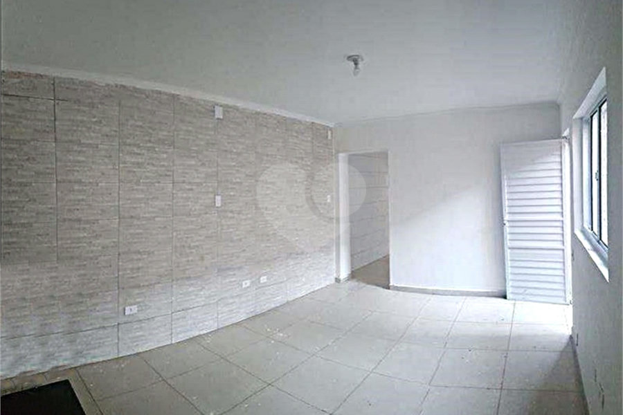 Sobrado à venda com 2 quartos em Vila Guilherme, São Paulo, SP