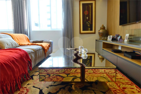 Apartamento à venda com 2 suítes em Santa Cecília, São Paulo, SP
