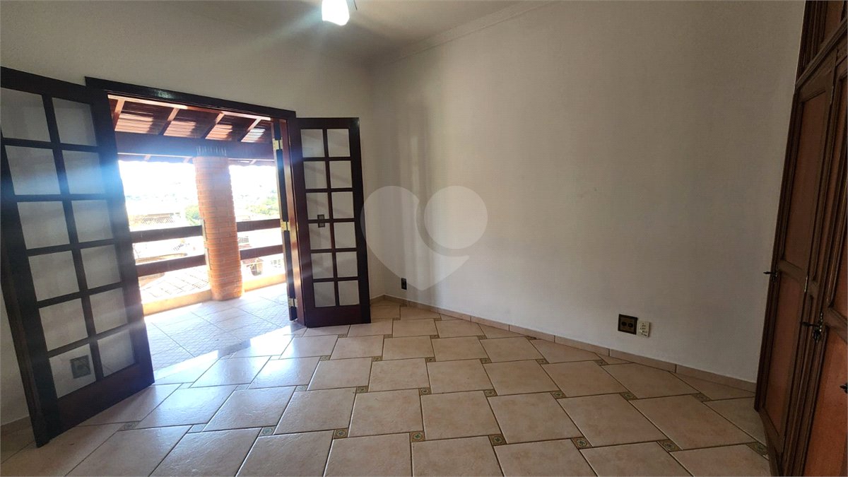 Casa à venda ou para alugar com 3 suítes no condomínio Villagio Capriccio, Louveira - SP