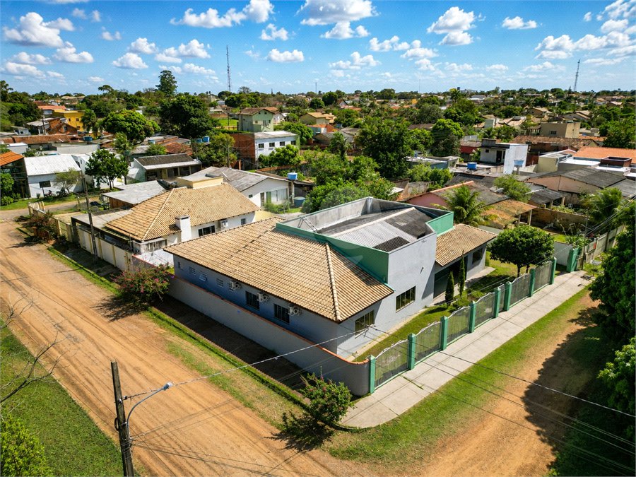 Casa Térrea à venda com 3 quartos, sendo 1 suíte, no Centro, Chapada dos Guimarães, MT