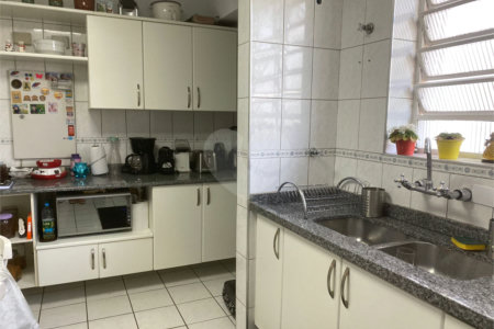 Apartamento à venda com 3 quartos, sendo 1 suíte,  em Vila Romana, São Paulo, SP