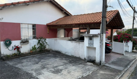 Casa à venda com 2 quartos no condomínio Residencial Bari, Itaquaquecetuba - SP