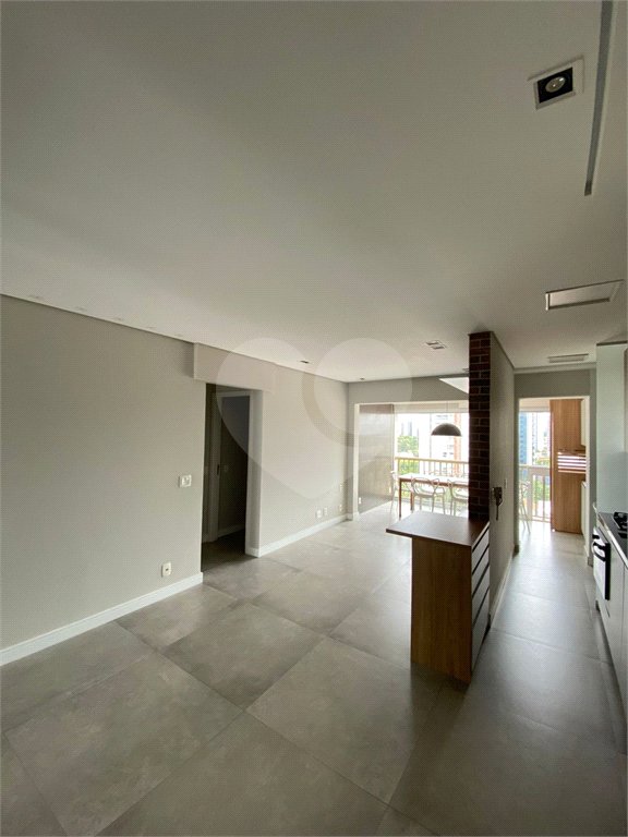 Apartamento para alugar com 2 quartos, sendo 1 suíte,  em Vila Gertrudes, São Paulo, SP