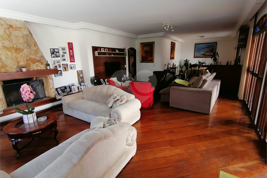 Casa Térrea à venda com 3 quartos, sendo 1 suíte,  em Vila Mariana, São Paulo, SP