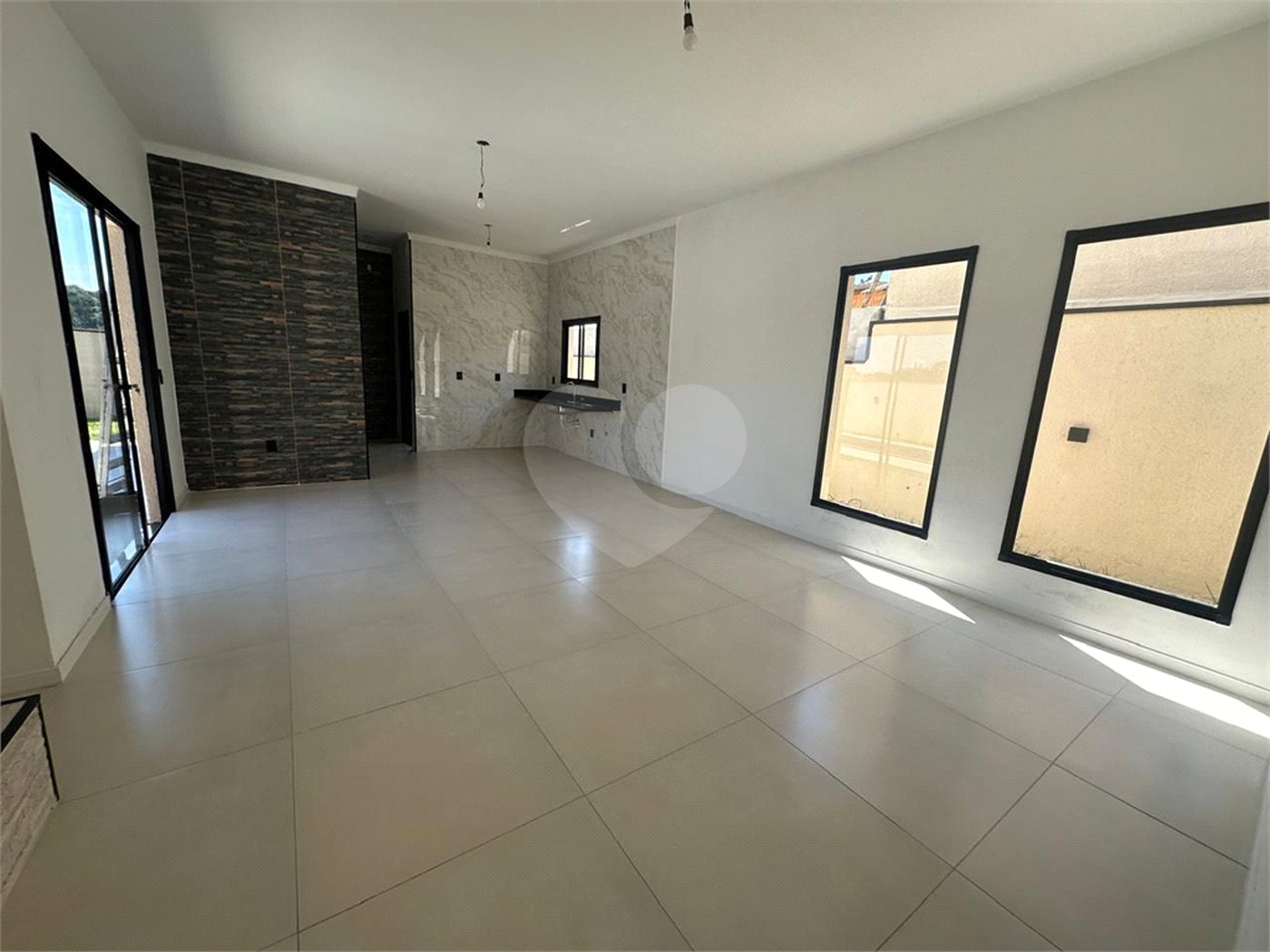 Casa à venda com 3 quartos, sendo 1 suíte, em Jardim Paraíso da Usina, Atibaia, SP