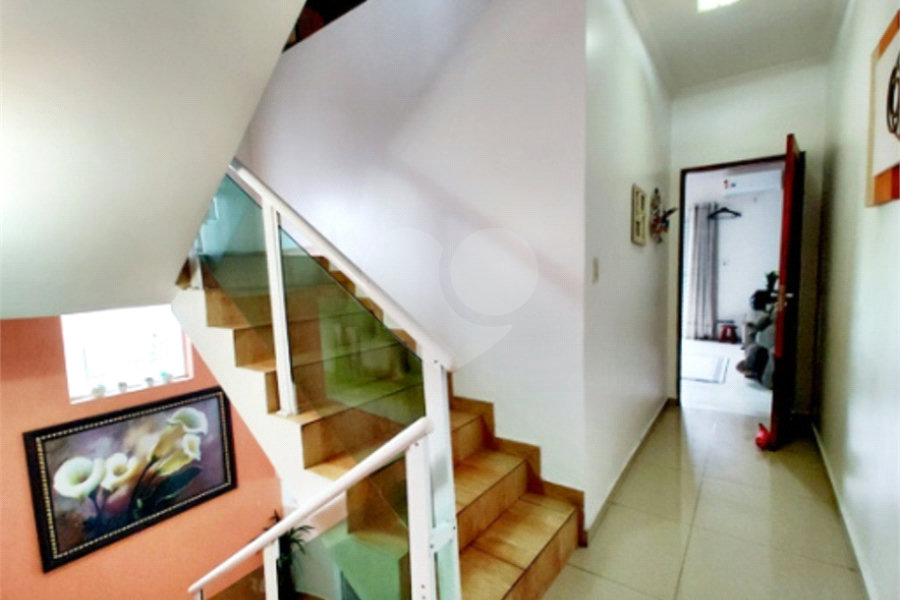 Sobrado à venda com 3 quartos, sendo 1 suíte, em Conjunto Residencial Vista Verde, São Paulo, SP