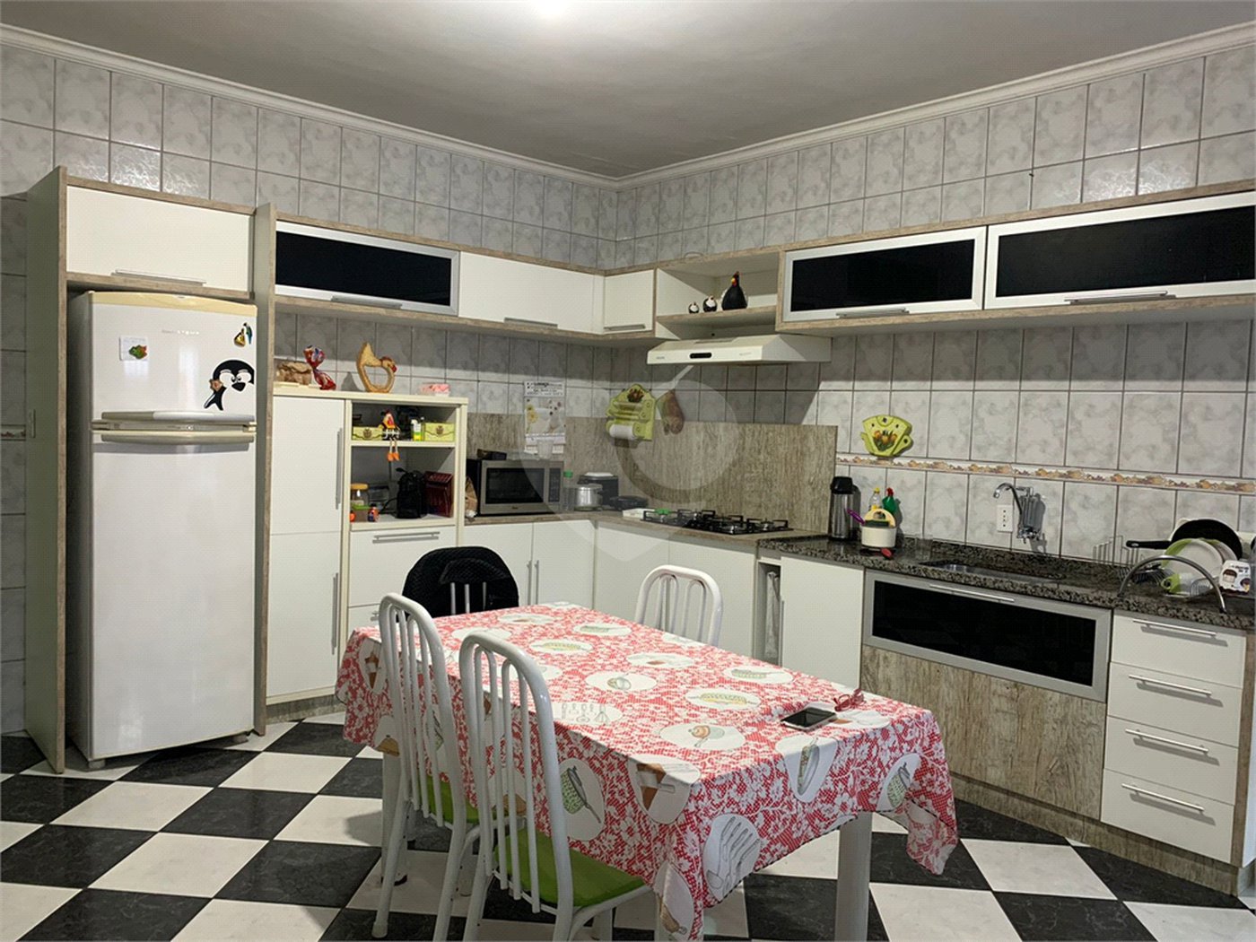 Sobrado à venda com 3 quartos, sendo 2 suítes, em Jardim São Lázaro, Ferraz de Vasconcelos, SP