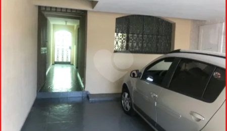 Sobrado à venda com 3 quartos, sendo 1 suíte, em Ferreira, São Paulo, SP