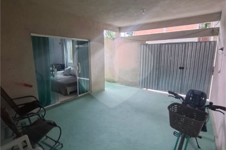 Casa à venda com 3 quartos, sendo 1 suíte, em Santíssimo, Rio de Janeiro, RJ