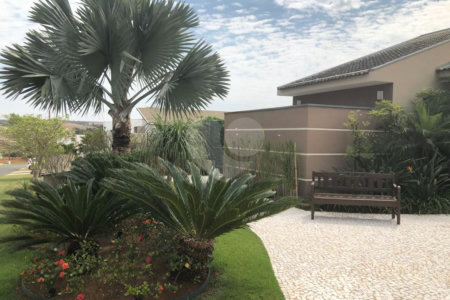 Casa à venda com 5 suítes no condomínio Terras de Mont Serrat, Salto - SP