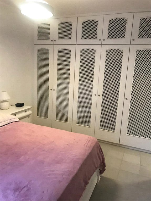 Apartamento à venda com 3 suítes em Enseada, Guarujá, SP