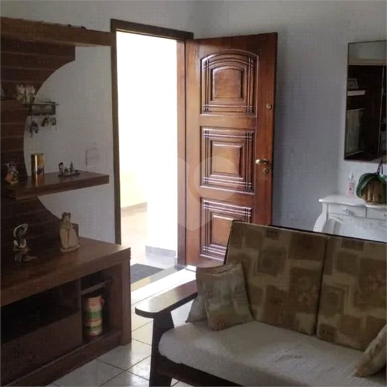 Sobrado à venda ou para alugar com 3 quartos, sendo 1 suíte,  em Jaguaré, São Paulo, SP