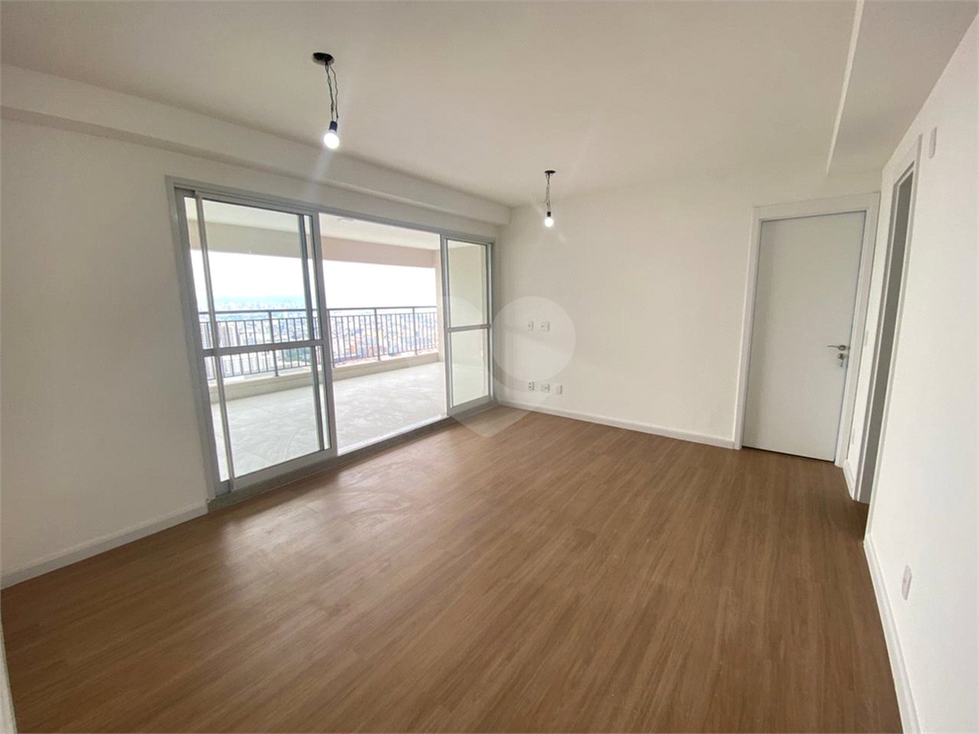 Apartamento à venda com 3 quartos, sendo 1 suíte, em Brás, São Paulo, SP