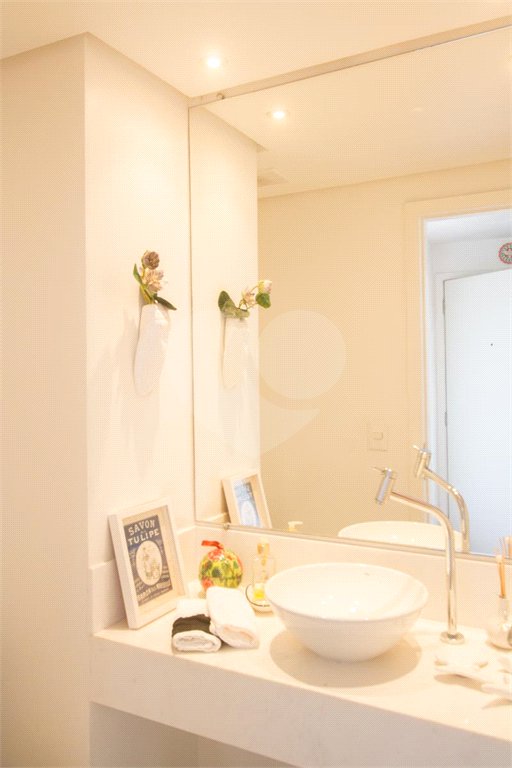 Apartamento à venda com 2 quartos, sendo 1 suíte, em Parque Colonial, São Paulo, SP