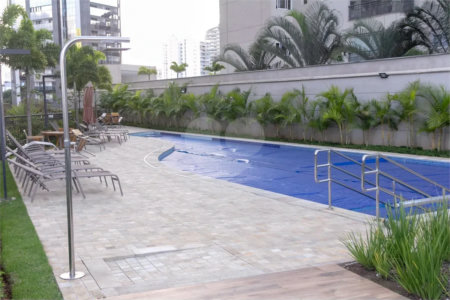 Espaço, conforto e uma localização privilegiada fazem deste apartamento mobiliado no Baeta Neves, em São Bernardo do Campo, uma excelente opção para seu novo lar. Com 118 m², três dormitórios e quatro banheiros, o imóvel oferece ambientes amplos para acomodar a família e receber amigos com comodidad