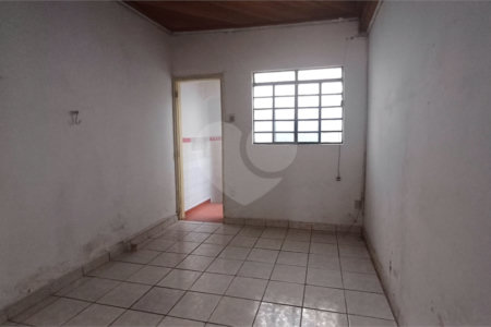 Casa à venda com 2 quartos em Vila Leão, Sorocaba, SP