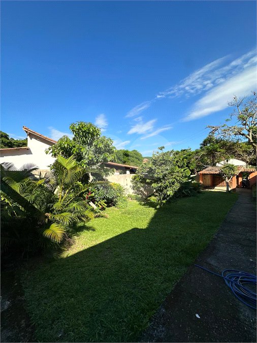 Casa em condomínio à venda com 3 quartos, sendo 2 suítes,  em Peró, Cabo Frio, RJ
