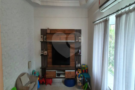 Casa à venda com 3 suítes no condomínio Portal dos Ipês, Indaiatuba - SP