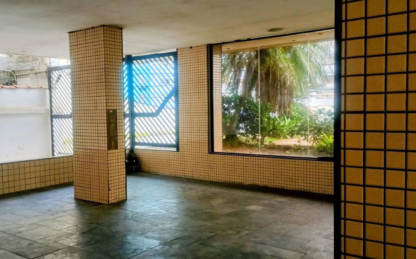 Apartamento com 3 dormitórios para alugar, 140 m² por R$ 3.850,00/mês - Itararé - São Vicente/SP
