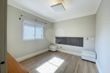 Apartamento à venda com 3 suítes em Vila Gilda, Santo André, SP