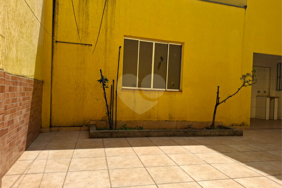 Sobrado à venda com 3 quartos no Brasilândia, São Paulo, SP