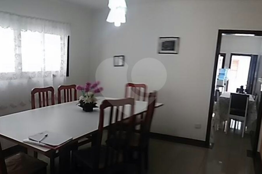 Sobrado à venda com 3 quartos, sendo 1 suíte,  em Vila Guilherme, São Paulo, SP