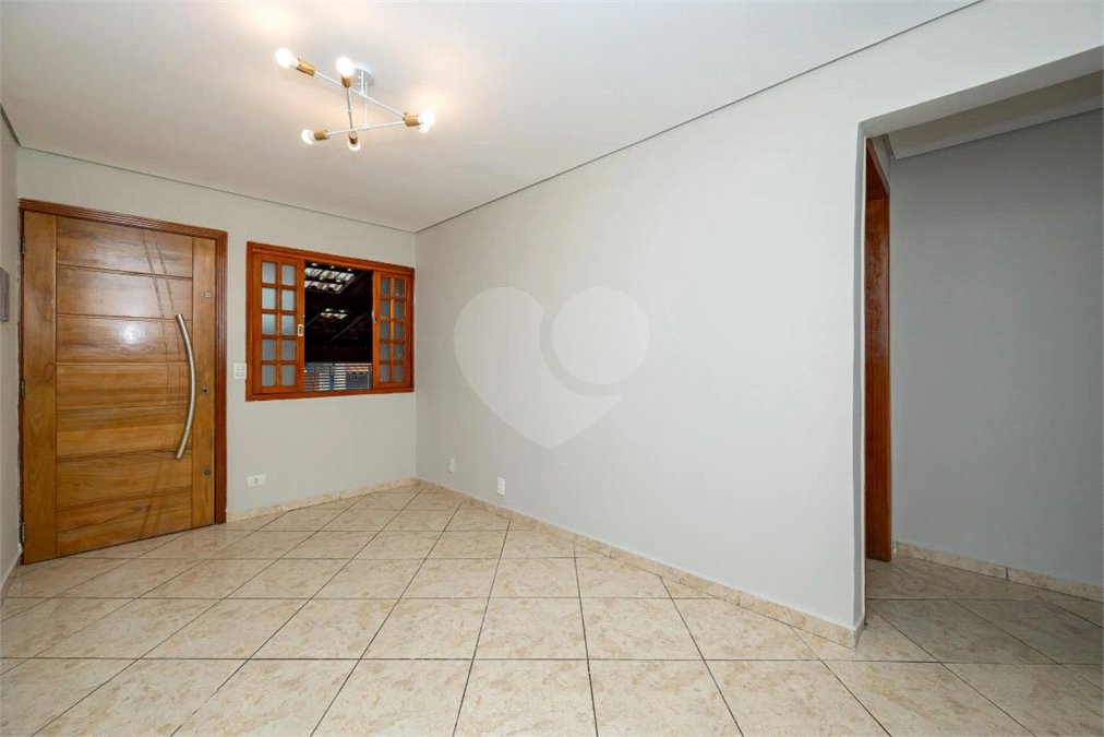 Casa à venda com 2 quartos em Conjunto Residencial Jardim Canaã, São Paulo, SP