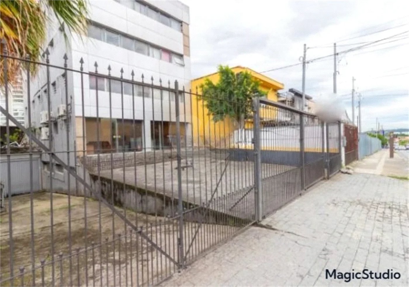 Prédio com 911m² , disponível para venda ou locação na Av. Washingtonís , em Santo Amaro.