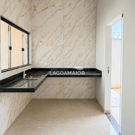 Casa à venda com 2 quartos, sendo 1 suíte, em Parque São Carlos, Três Lagoas - MS