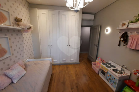 Apartamento de 257m² a venda em Moema, reformado, 4 dorms, 3 suítes, fora de rota,, 4 vagas