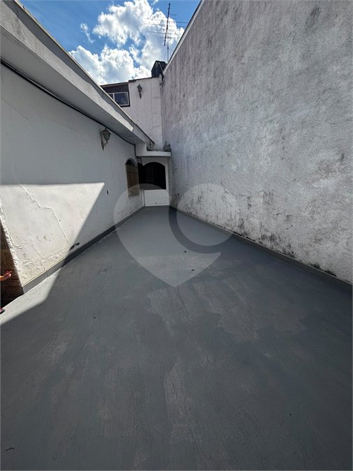 Casa com 70m², 3 dormitórios, sendo 1 suíte, 4 vagas, à venda no bairro do Ipiranga.