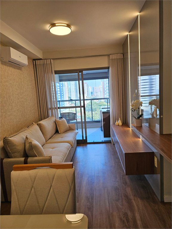 Apartamento Novo, 2 Dormitórios sendo 1 suíte, Completamente Mobiliado! PRONTO PARA MORAR!