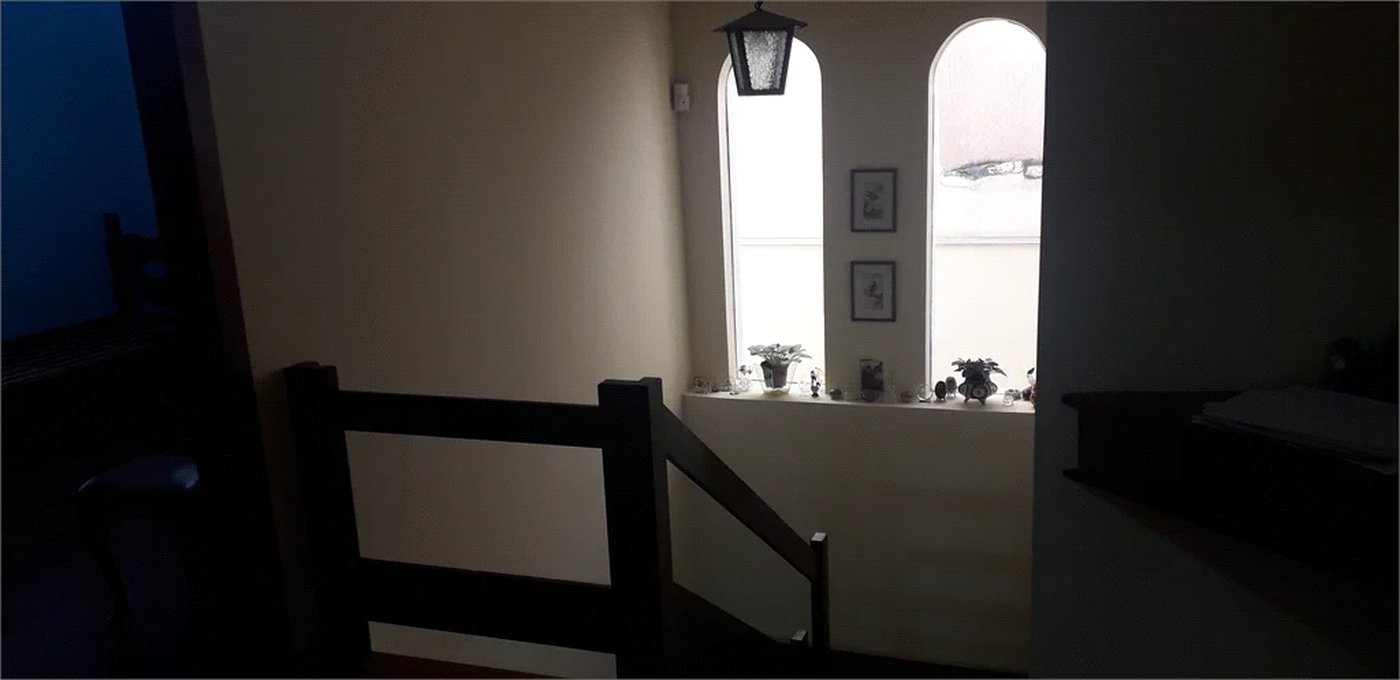 Casa à venda com 3 quartos, sendo 2 suítes,  em Jardim Leonor, São Paulo, SP