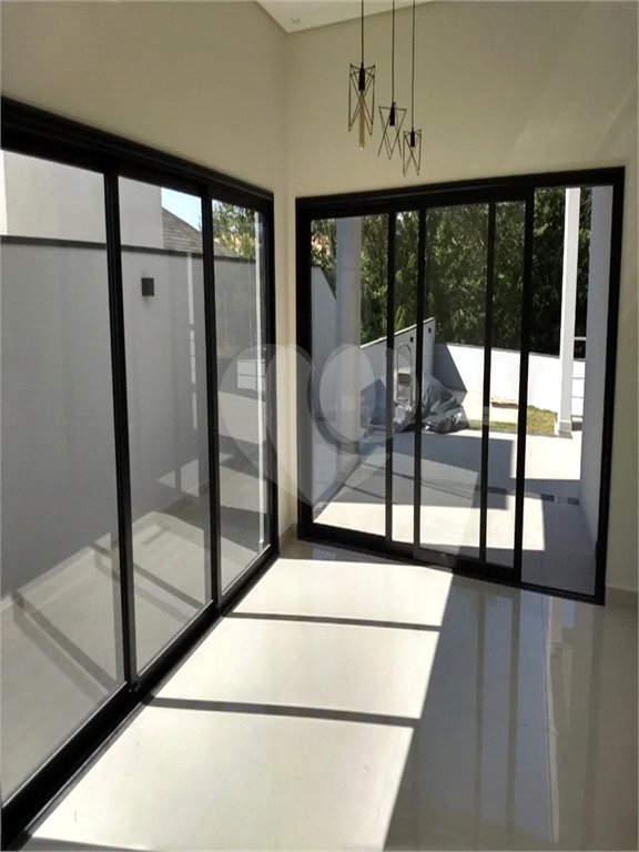 Casa à venda com 3 quartos, sendo 2 suítes, no condomínio Jardim Reserva Bom Viver de Indaiatuba, Indaiatuba - SP