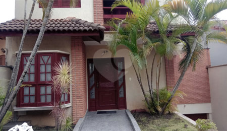 Sobrado à venda com 4 quartos, sendo 3 suítes,  em Horto Florestal, São Paulo, SP