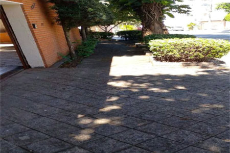 Casa à venda com 3 quartos, sendo 1 suíte, em Jardim Ester, São Paulo, SP
