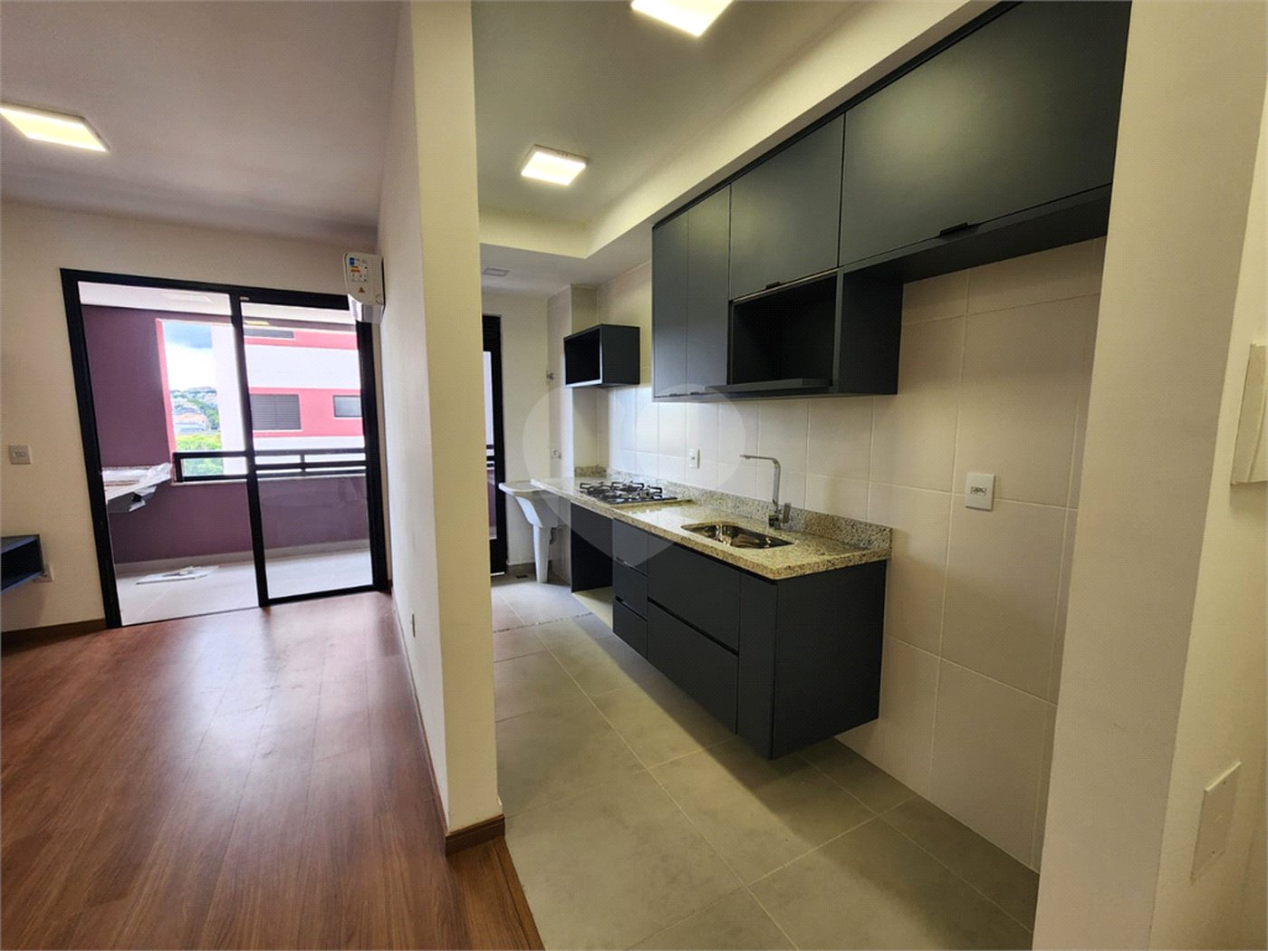 Apartamento à venda com 1 suíte em Jardim Guarujá, Sorocaba, SP